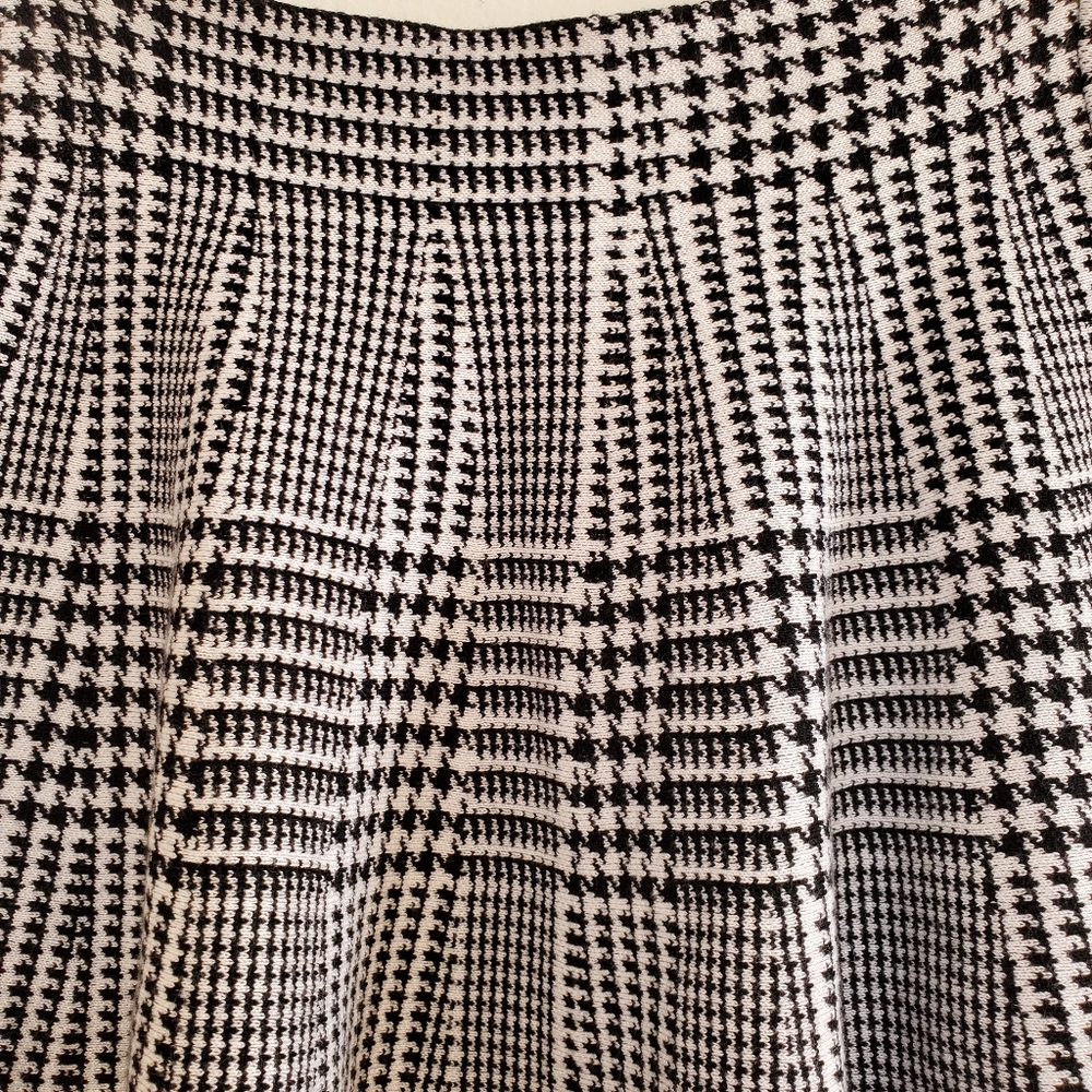 Women Hesperus Black and White Houndstooth Skater Skirt Size S/M - Picture 3 of 5
